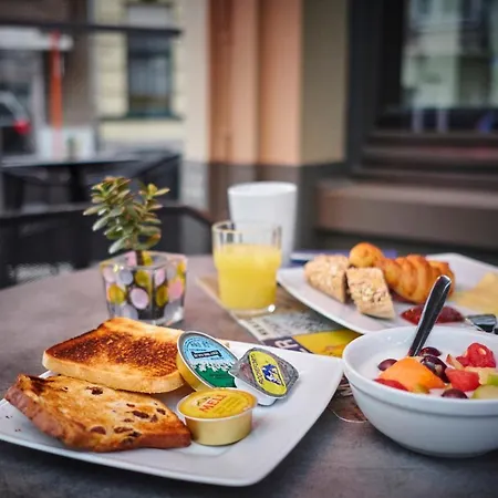 Leopold Hotel 4*