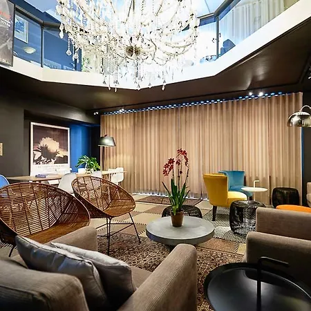 레오폴드 호텔 4*