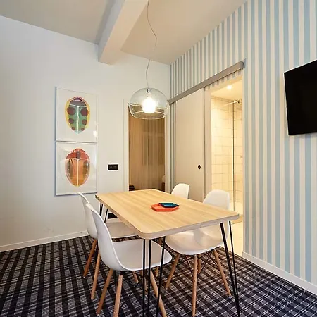 Leopold Hotel