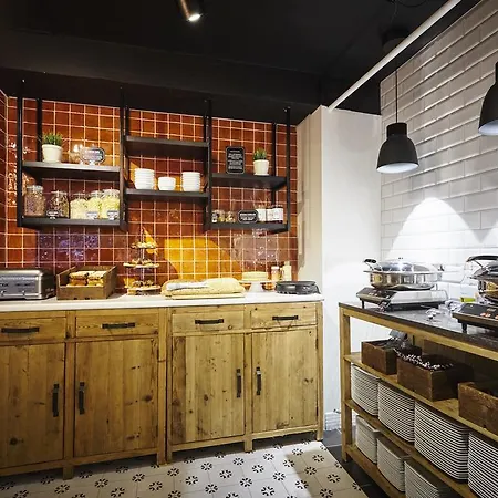 Hotel Leopold 4*