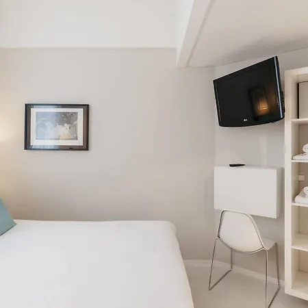 Leopold Hotel