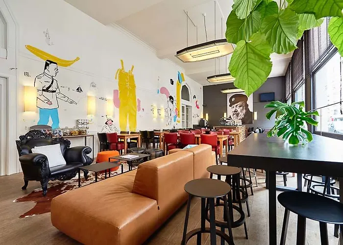 Leopold ホテル 4*