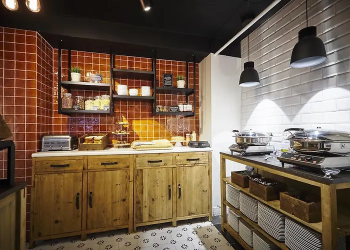 호텔 레오폴드 4*