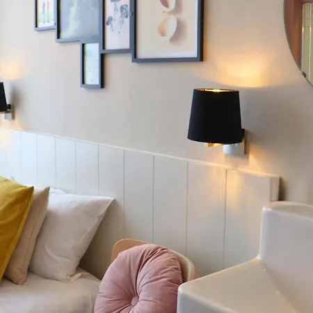 Leopold Hotel 4*